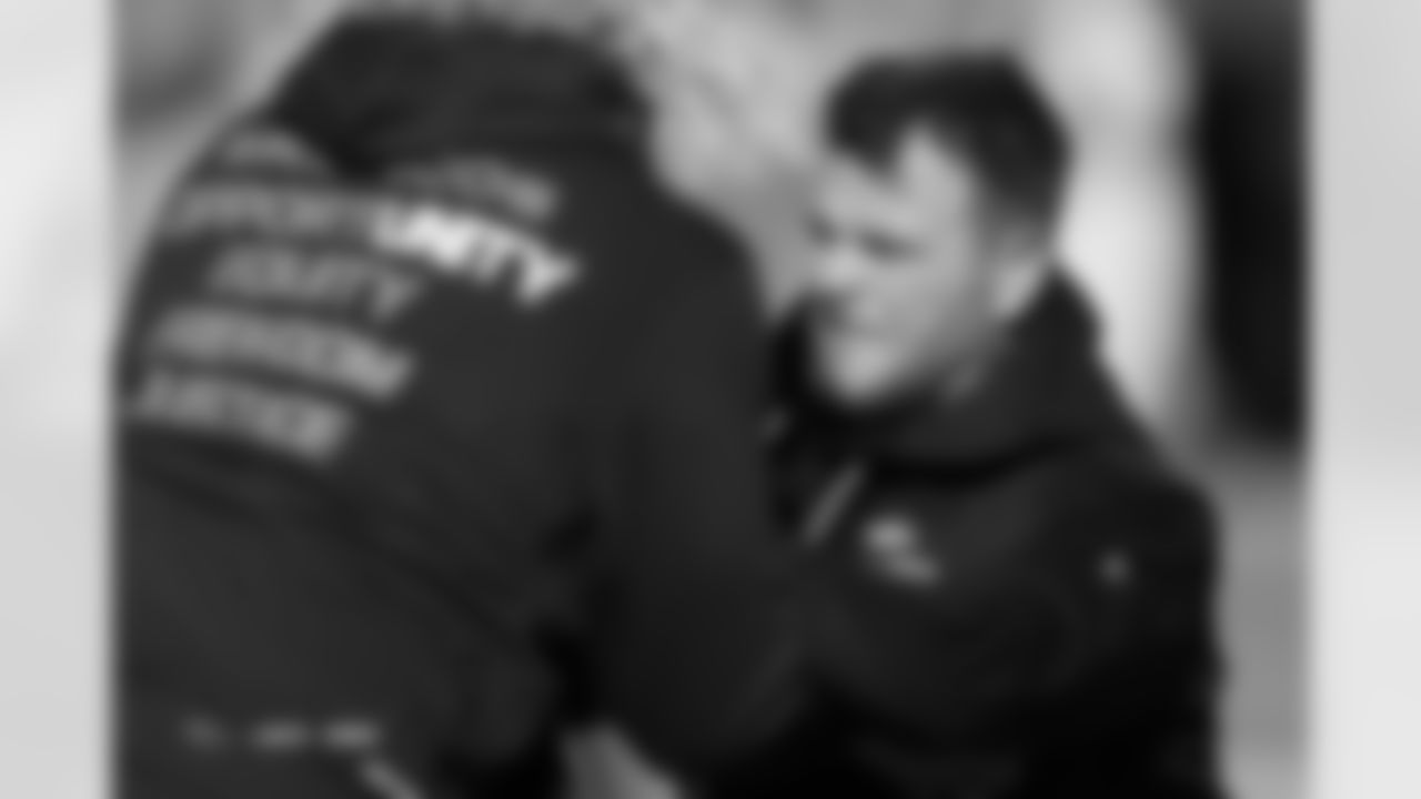 Mike McGlinchey (69) before the Broncos' Week 16 game against the Jacksonville Jaguars at Empower Field at Mile High in Denver, Colorado on December 21, 2025. Photo by Ben Swanson / Denver Broncos