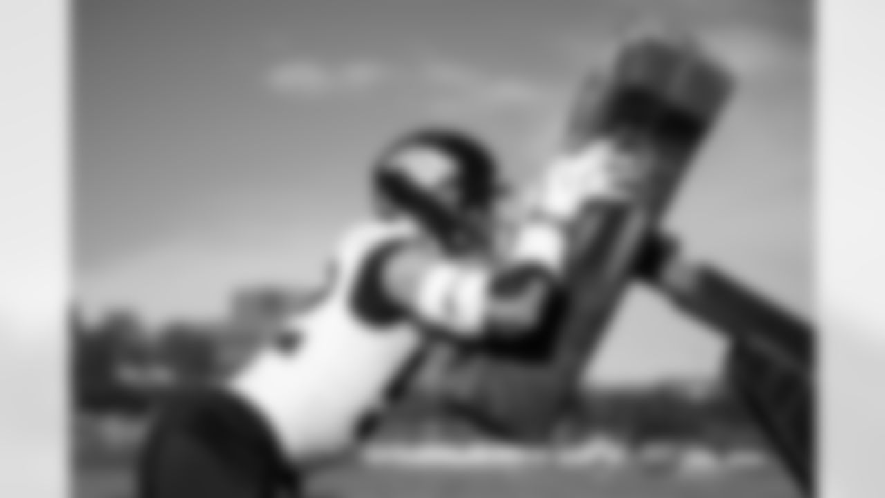 Jonah Elliss during practice at Broncos Park Powered by CommonSpirit in Englewood, Colorado on December 10, 2025. Photo by Ben Swanson / Denver Broncos