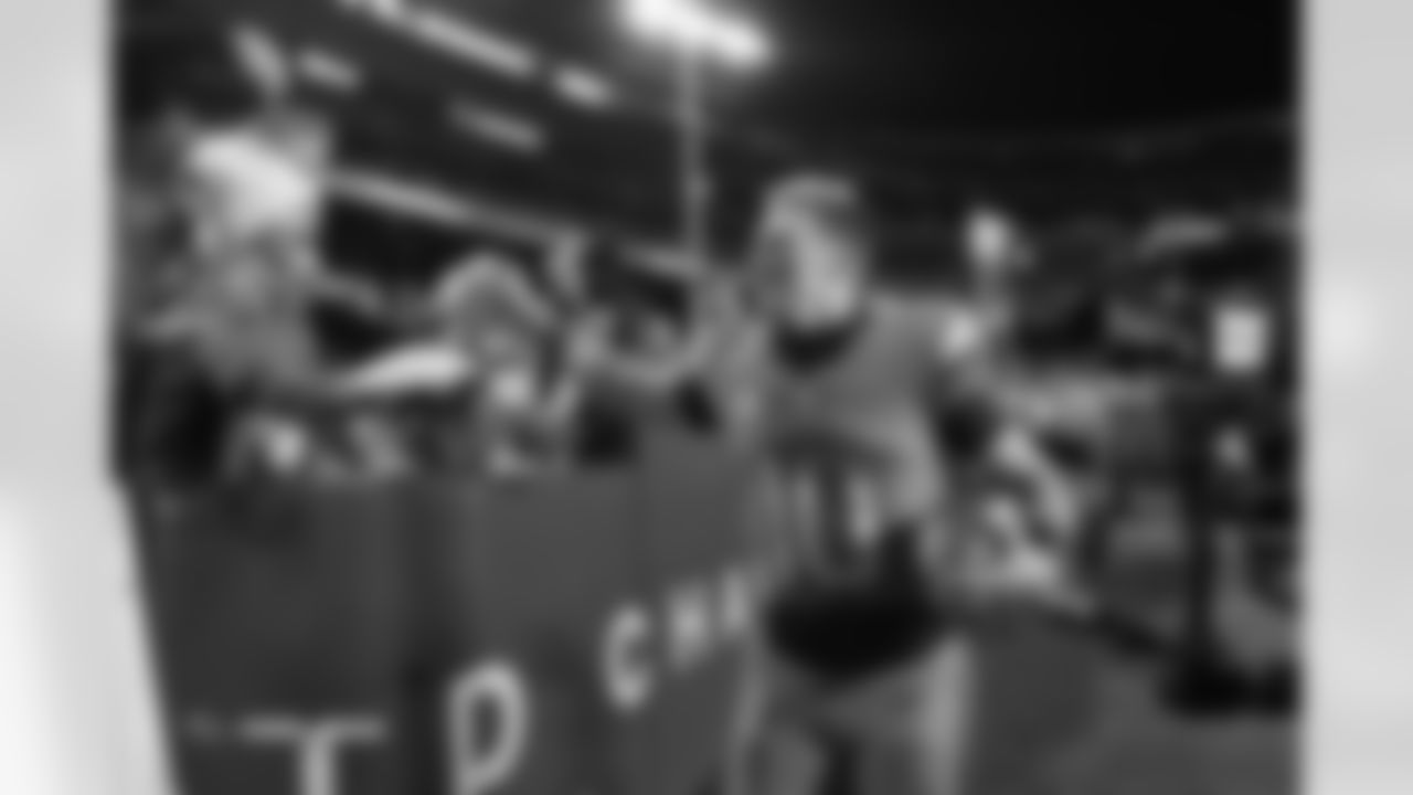 Bo Nix (10) during the Broncos' Week 13 game against the Washington Commanders at Northwest Stadium in Landover, Maryland on November 30, 2025. Photo by Ben Swanson / Denver Broncos