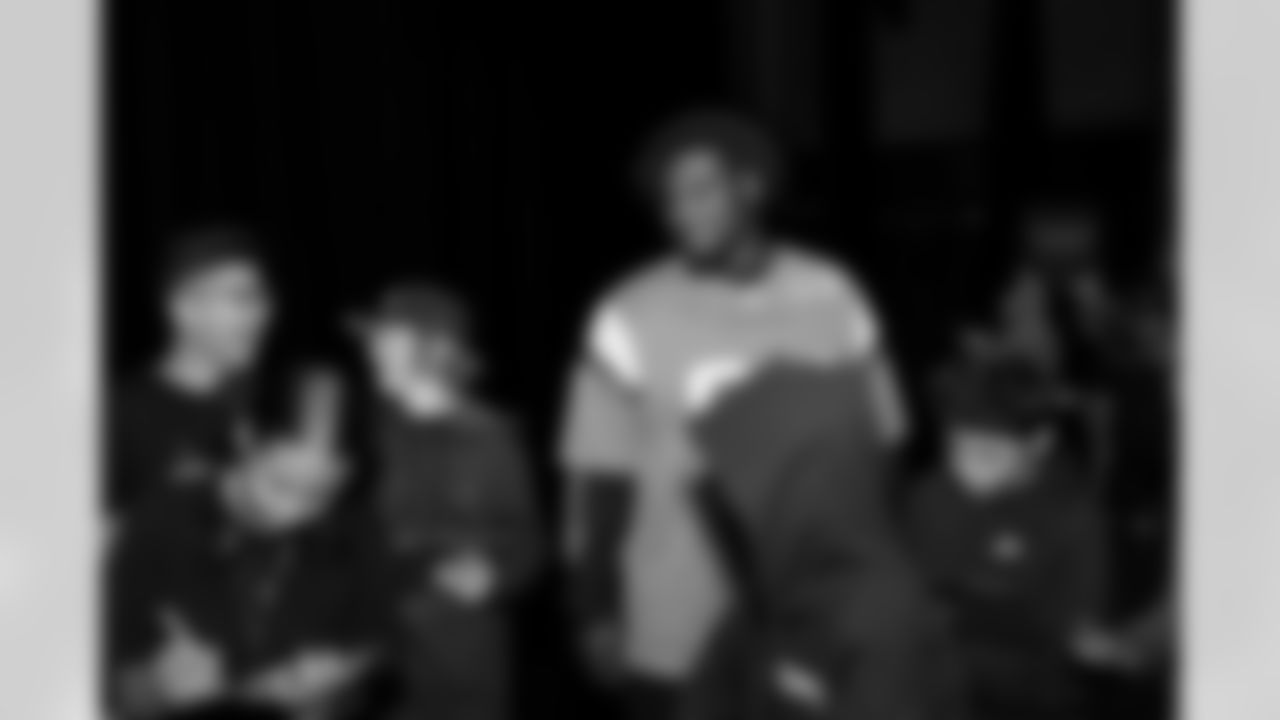 Denver Broncos alumni, cheer and players participated in ENT Adventures in Realiity on Tuesday, December 9, 2025 at Manual High School in Denver, Colorado.
Photo by Gabriel Christus / Denver Broncos