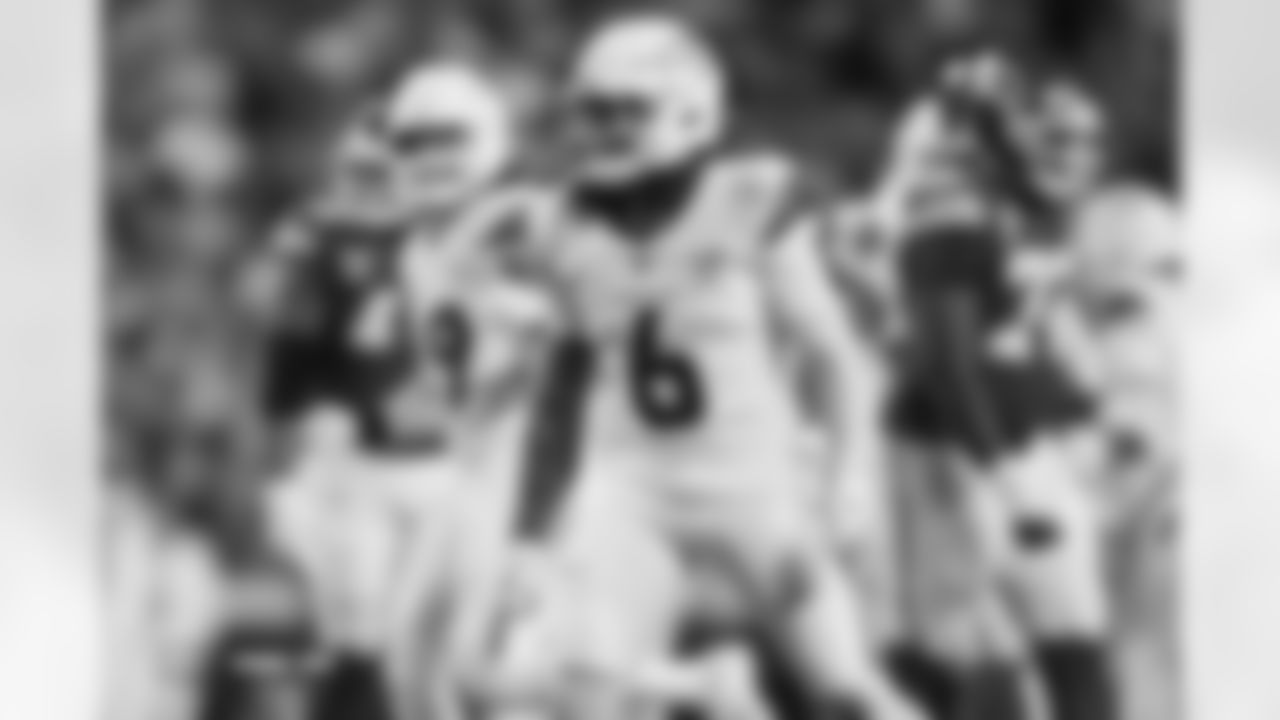 P.J. Locke (6) during the Broncos' Week 17 game against the Kansas City Chiefs at GEHA Field at Arrowhead Stadium in Kansas City, Missouri on December 25, 2025. Photo by Ben Swanson / Denver Broncos