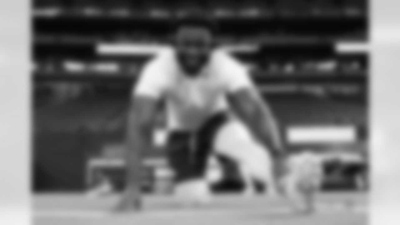 Audric Estime during the Broncos' preseason Week 1 game against the Indianapolis Colts at Lucas Oil Stadium in Indianapolis, Indiana on August 11, 2024. (Photo by Ben Swanson/Denver Broncos)