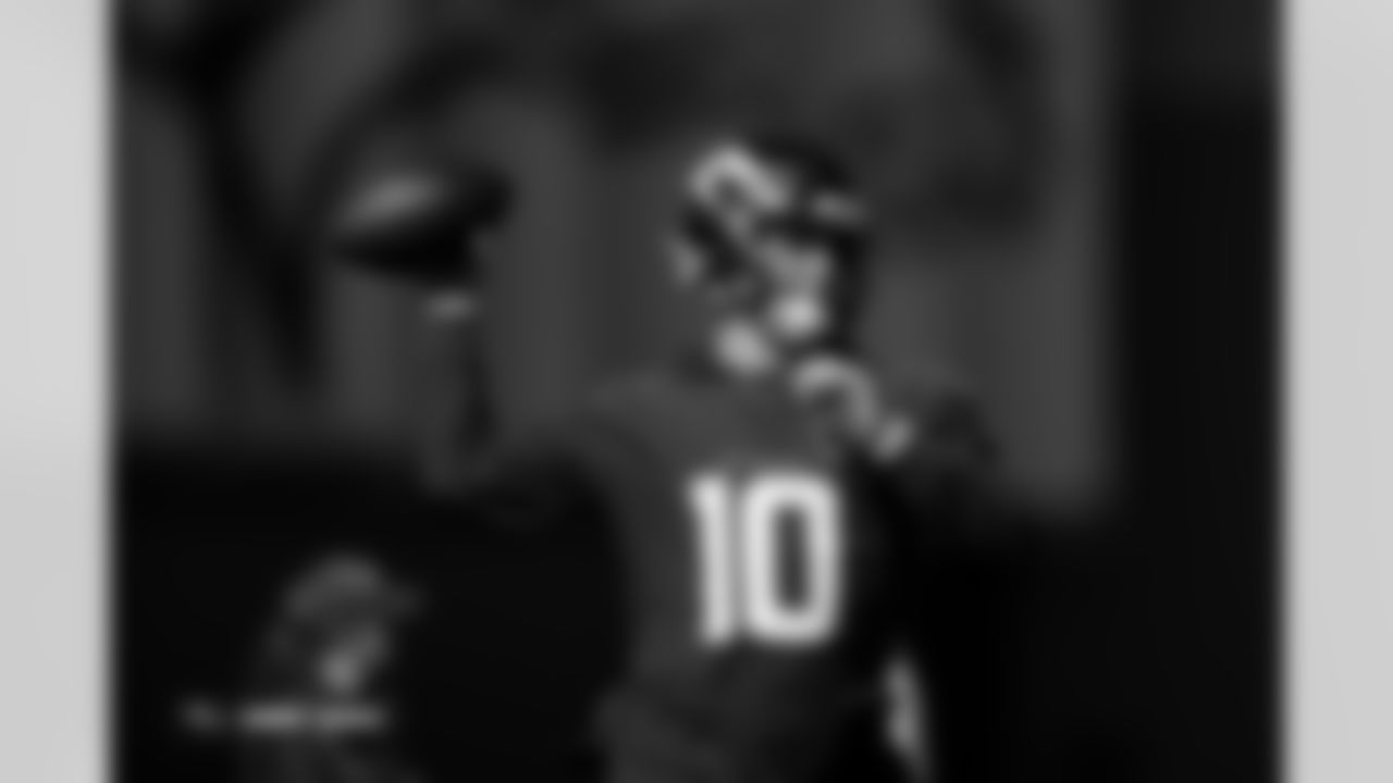 Bo Nix during practice at Broncos Park Powered by CommonSpirit in Englewood, Colorado on October 30, 2025. Photo by Gabriel Christus / Denver Broncos