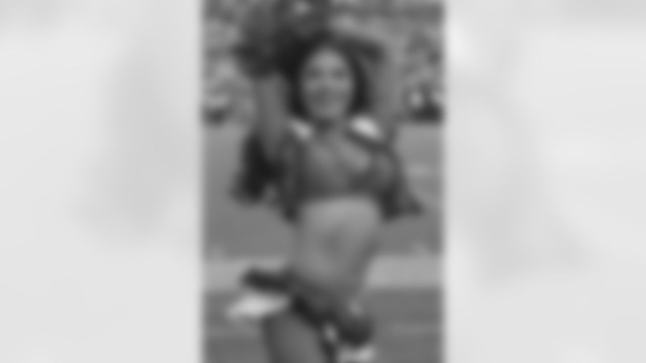 Denver Broncos Cheerleaders during the Broncos' Week 7 game against the New York Giants at Empower Field at Mile High in Denver, Colorado on October 19, 2025. Photo by Paul Cloud / Denver Broncos