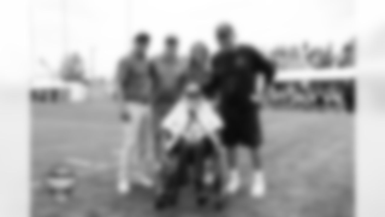 108-year-old fan Bettye Garrett meets Sean Payton, Greg Penner and Carrie Walton Penner during a training camp practice at Broncos Park Powered by CommonSpirit on July 29, 2025 in Englewood, Colorado. Photo by Ben Swanson / Denver Broncos