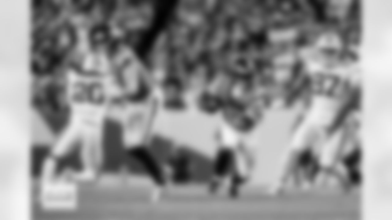 during the Broncos' Week 15 game against the Green Bay Packers at Empower Field at Mile High in Denver, Colorado on December 14, 2025. Photo by Gabriel Christus / Denver Broncos