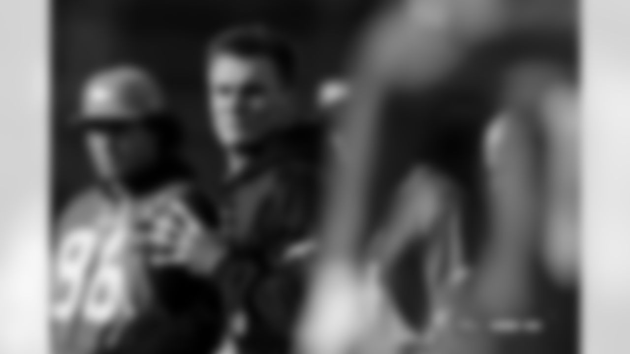 Bo Nix during practice at Broncos Park Powered by CommonSpirit in Englewood, Colorado on December 23, 2025. Photo by Ben Swanson / Denver Broncos