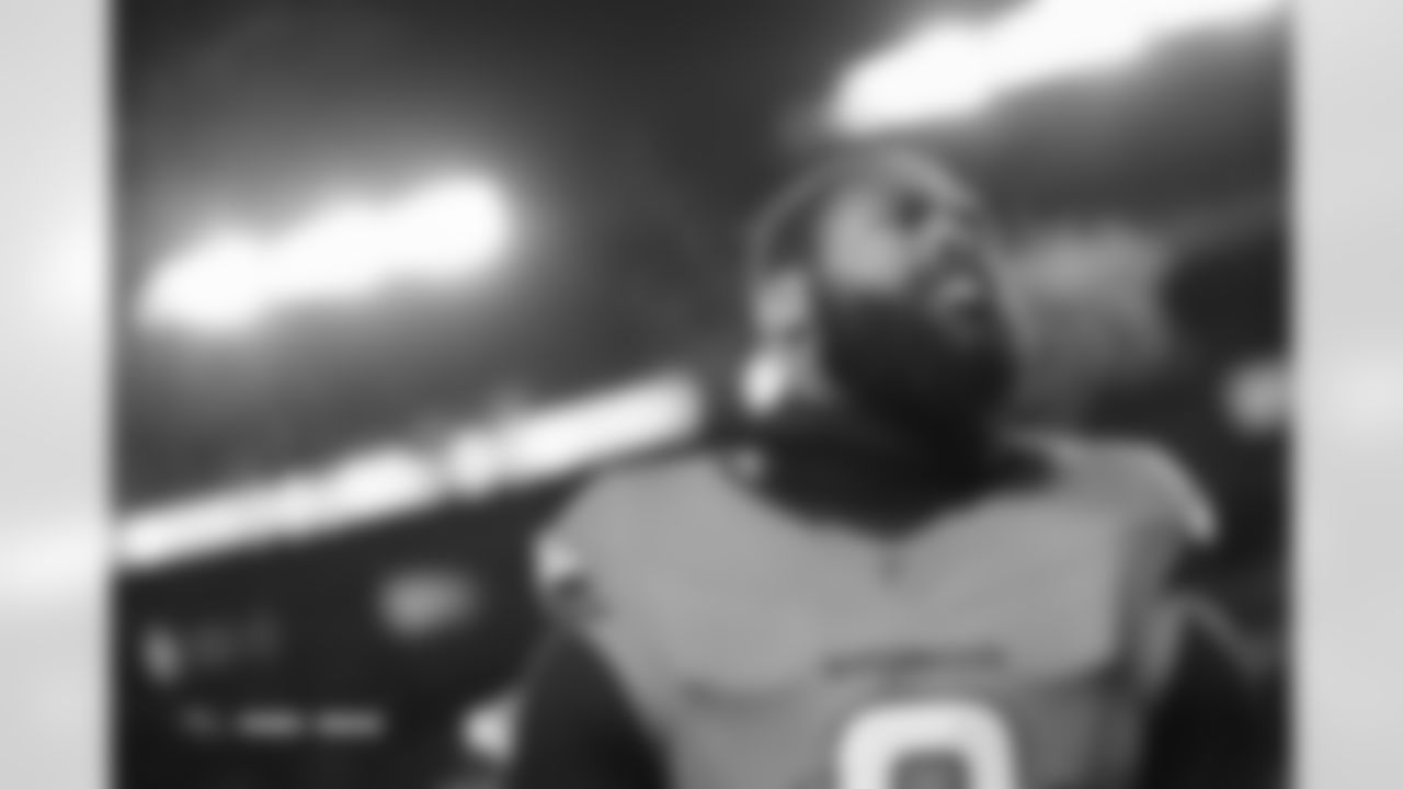 Jonathon Cooper (0) before the Broncos' Week 13 game against the Washington Commanders at Northwest Stadium in Landover, Maryland on November 30, 2025. Photo by Ben Swanson / Denver Broncos