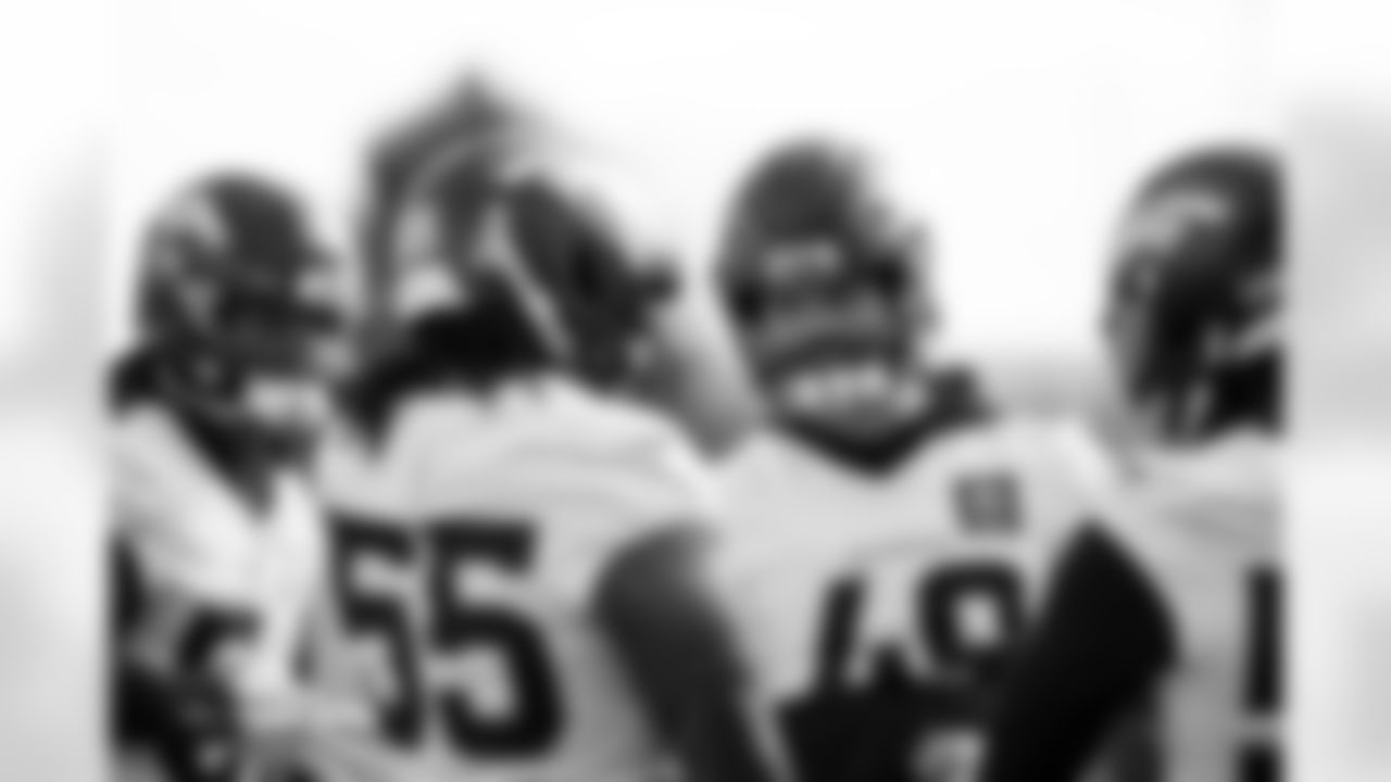 Alex Singleton during practice at Broncos Park Powered by CommonSpirit in Englewood, Colorado on November 26, 2025. Photo by Ben Swanson / Denver Broncos