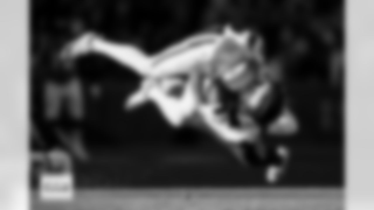 Denver Broncos wide receiver Marvin Mims Jr. (19) makes a catch during the Broncos' Divisional Round playoff game against the Buffalo Bills at Empower Field at Mile High in Denver, Colorado on January 17, 2026. Photo by Ben Swanson / Denver Broncos