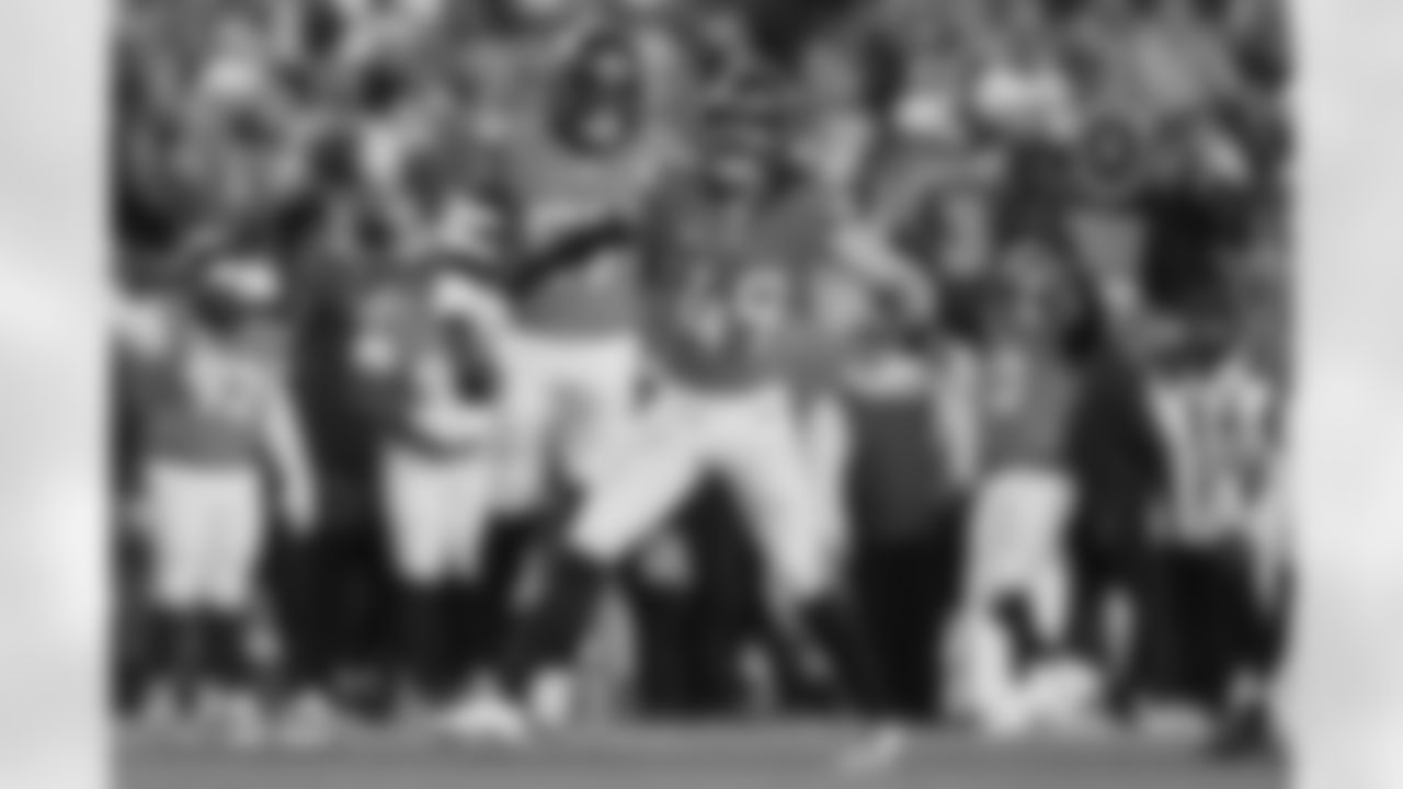 Alex Singleton (49) during the Broncos' Week 15 game against the Green Bay Packers at Empower Field at Mile High in Denver, Colorado on December 14, 2025. Photo by Ben Swanson / Denver Broncos