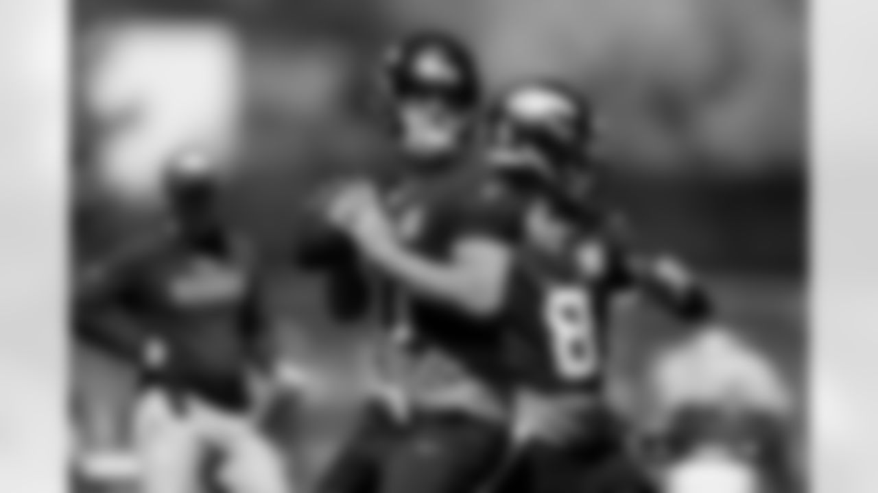 Bo Nix during practice at Broncos Park Powered by CommonSpirit in Englewood, Colorado on September 18, 2024. Photo by Ben Swanson / Denver Broncos
