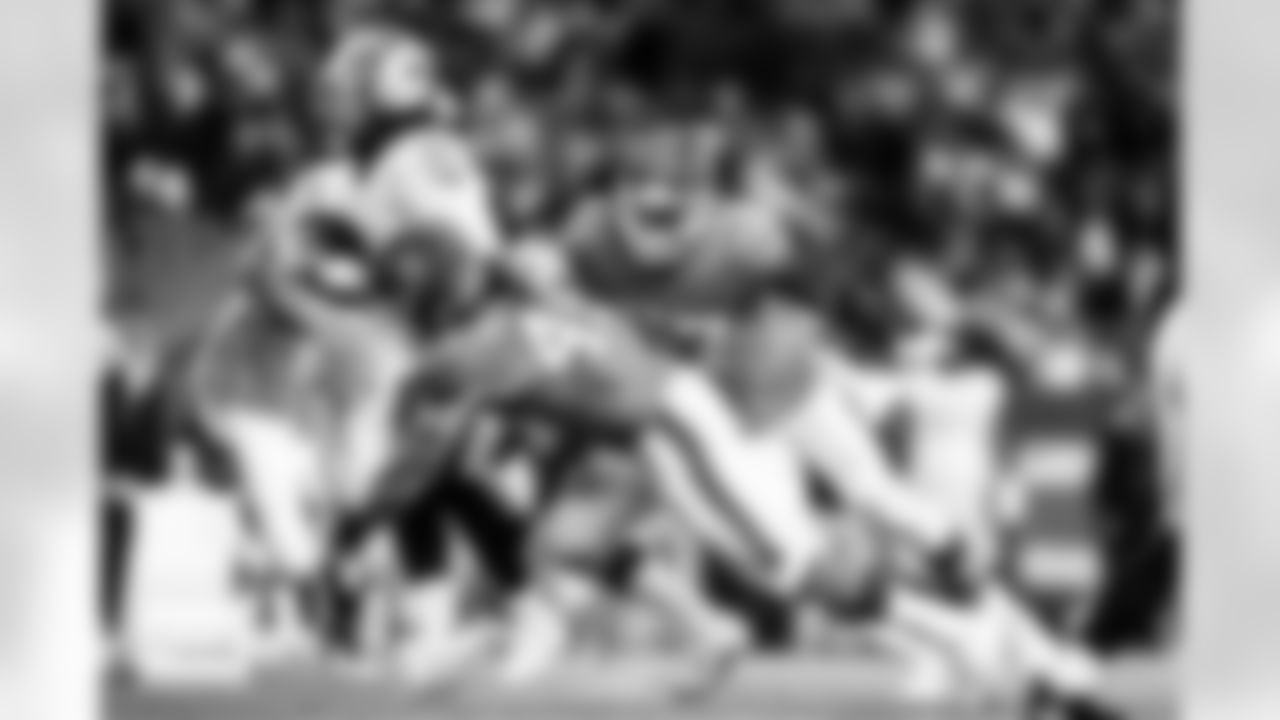 Denver Broncos linebacker Alex Singleton (49) tackles Las Vegas Raiders running back Ashton Jeanty (2) during the Broncos' Week 10 game against the Las Vegas Raiders at Empower Field at Mile High in Denver, Colorado on November 6, 2025. Photo by Gabriel Christus / Denver Broncos