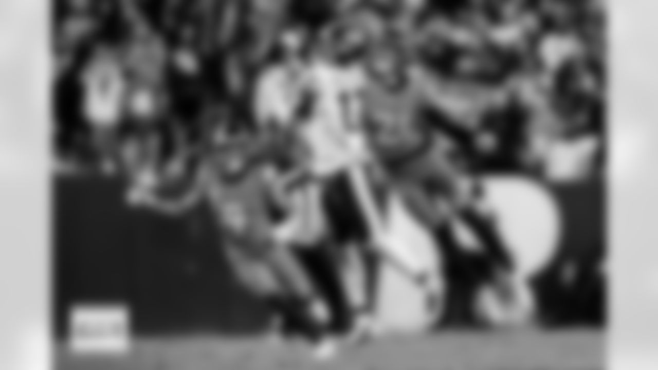 Denver Broncos cornerback Riley Moss (21) breaks up a pass intended for Washington Commanders wide receiver Terry McLaurin (17) during the Broncos' Week 13 game against the Washington Commanders at Northwest Stadium in Landover, Maryland on November 30, 2025. Photo by Ben Swanson / Denver Broncos