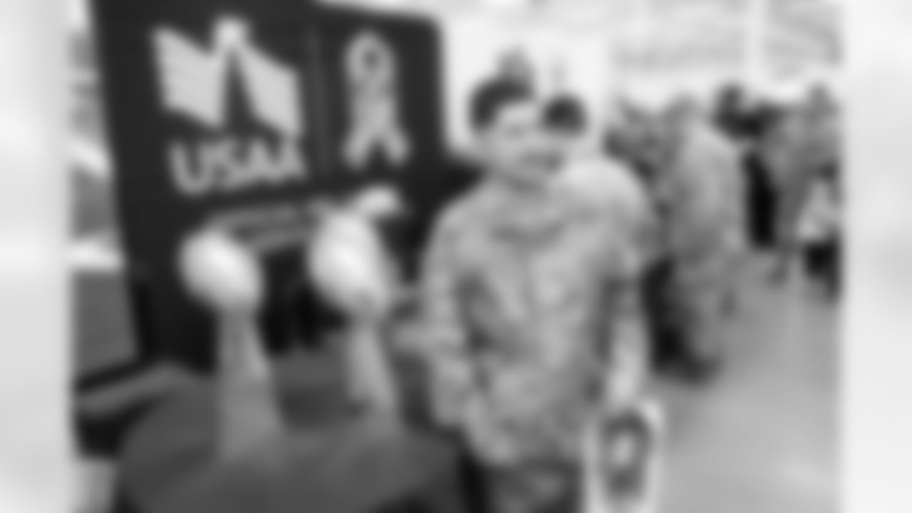 Denver Broncos Cheerleaders and Broncos alumni visit the United States Army post at Fort Carson during the Salute to Service Caravan on December 16, 2025. Photo by Ben Swanson / Denver Broncos