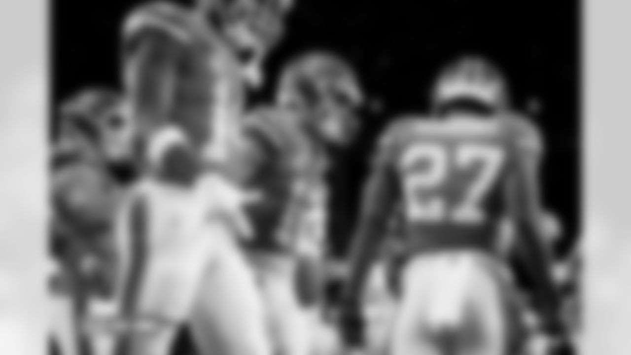 Bo Nix during the Broncos' Week 10 game against the Las Vegas Raiders at Empower Field at Mile High in Denver, Colorado on November 6, 2025. Photo by Gavin Liddell / Denver Broncos