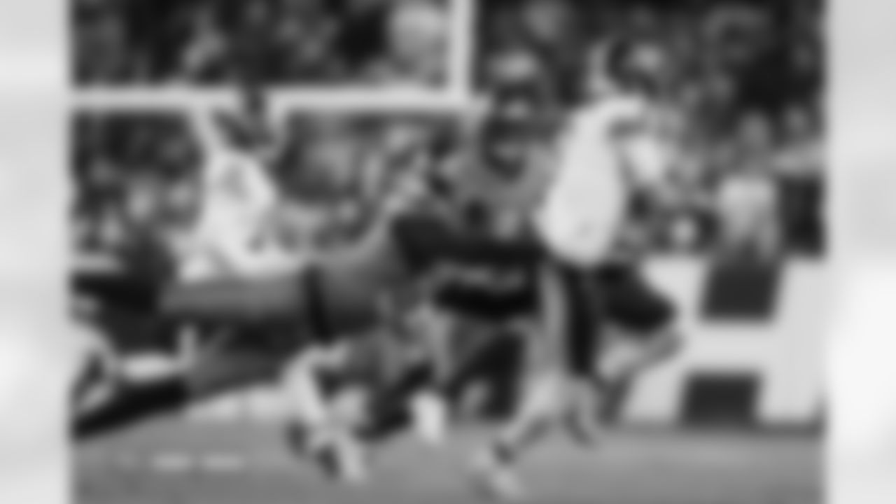 Que Robinson during the Broncos' Week 13 game against the Washington Commanders at Northwest Stadium in Landover, Maryland on November 30, 2025. Photo by Gabriel Christus / Denver Broncos