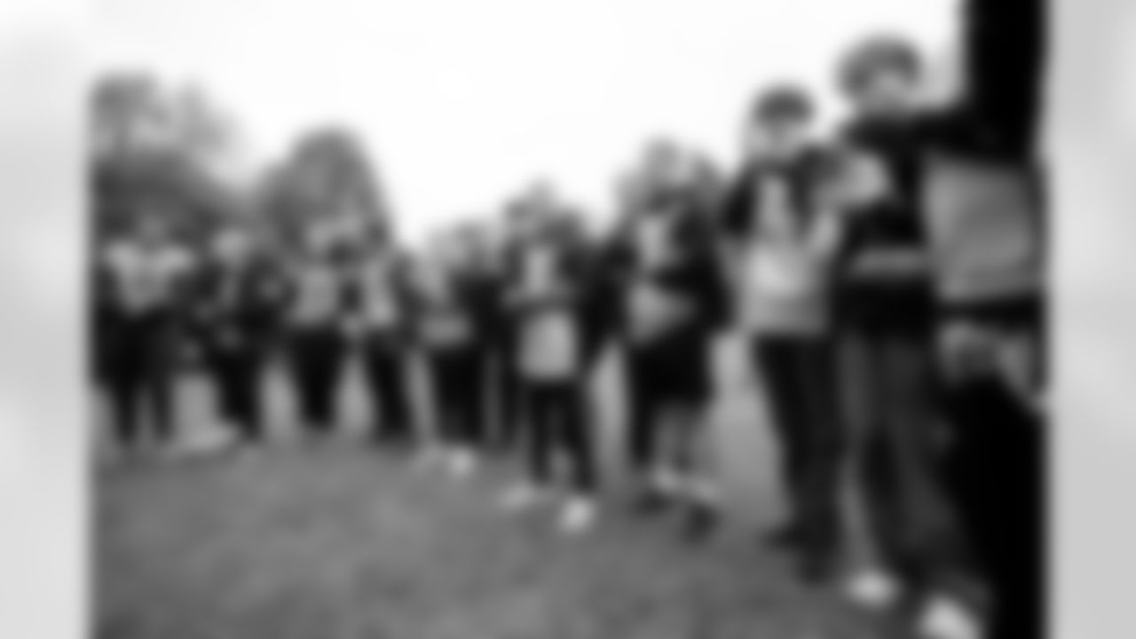 The Leicester youth team during the Leicester Panthers' visit to practice in Ware, England on October 10, 2025. Photo by Ben Swanson / Denver Broncos
