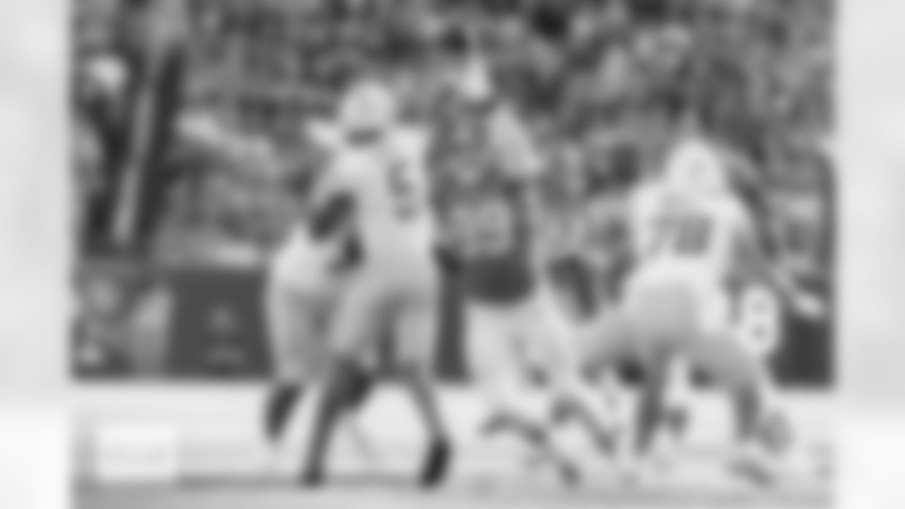 Zach Allen pressures Trey Lance during the Broncos' Week 18 game against the Los Angeles Chargers at Empower Field at Mile High in Denver, Colorado on January 4, 2026. Photo by Gabriel Christus / Denver Broncos