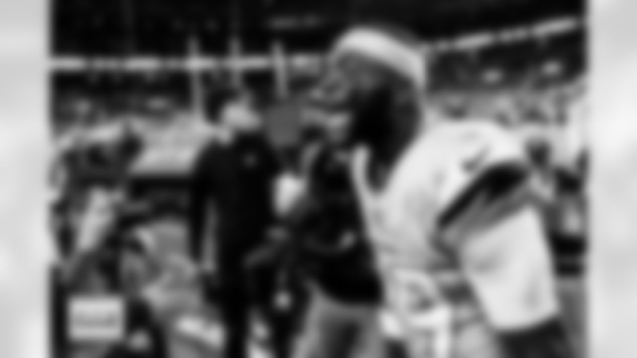 Denver Broncos cornerback Ja'Quan McMillian (29) celebrates after the Broncos' Week 11 game against the Kansas City Chiefs at Empower Field at Mile High in Denver, Colorado on November 16, 2025. Photo by Ben Swanson / Denver Broncos