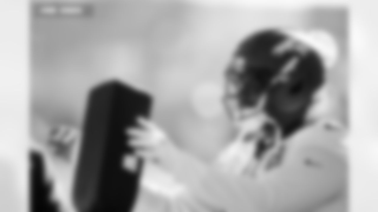 Malcolm Roach during practice at Broncos Park Powered by CommonSpirit in Englewood, Colorado on January 22, 2026. Photo by Ben Swanson / Denver Broncos