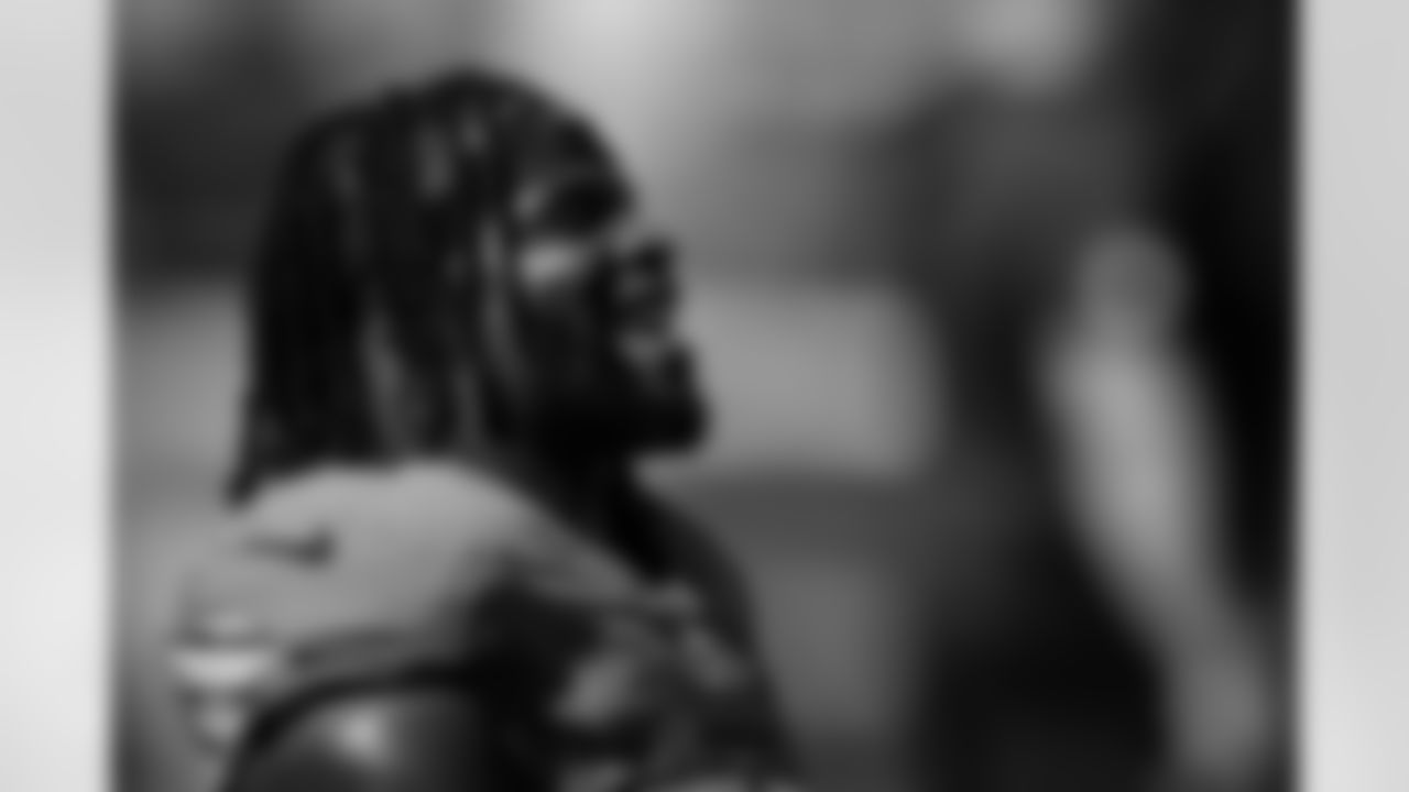 Dre Greenlaw during practice at Broncos Park Powered by CommonSpirit on August 19, 2025 in Englewood, Colorado. Photo by Ben Swanson / Denver Broncos