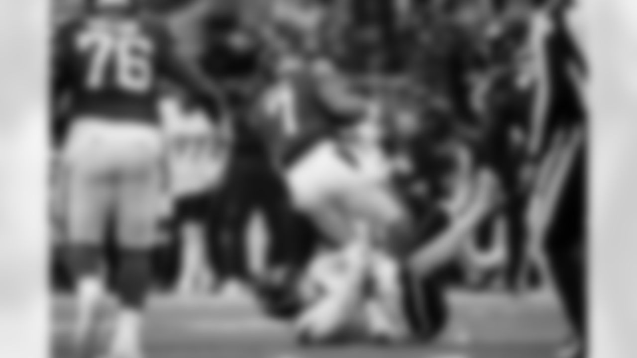 Denver Broncos linebacker Nik Bonitto (15) sacks New York Jets quarterback Justin Fields (7) during the Broncos' Week 6 game against the New York Jets at Tottenham Hotspur Stadium in London, England on October 12, 2025. Photo by Ben Swanson / Denver Broncos