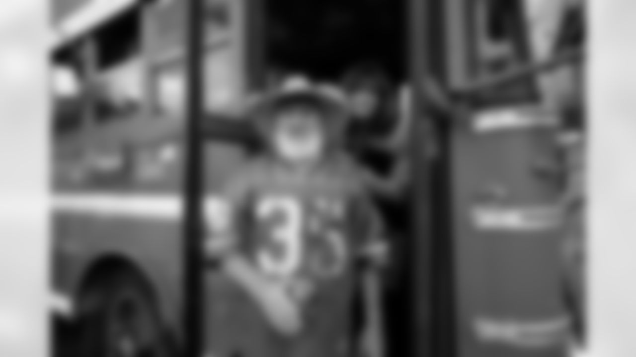Fans before the Broncos' Week 4 game against the Cincinnati Bengals at Empower Field at Mile High in Denver, Colorado on September 29, 2025. Photo by Ben Swanson / Denver Broncos