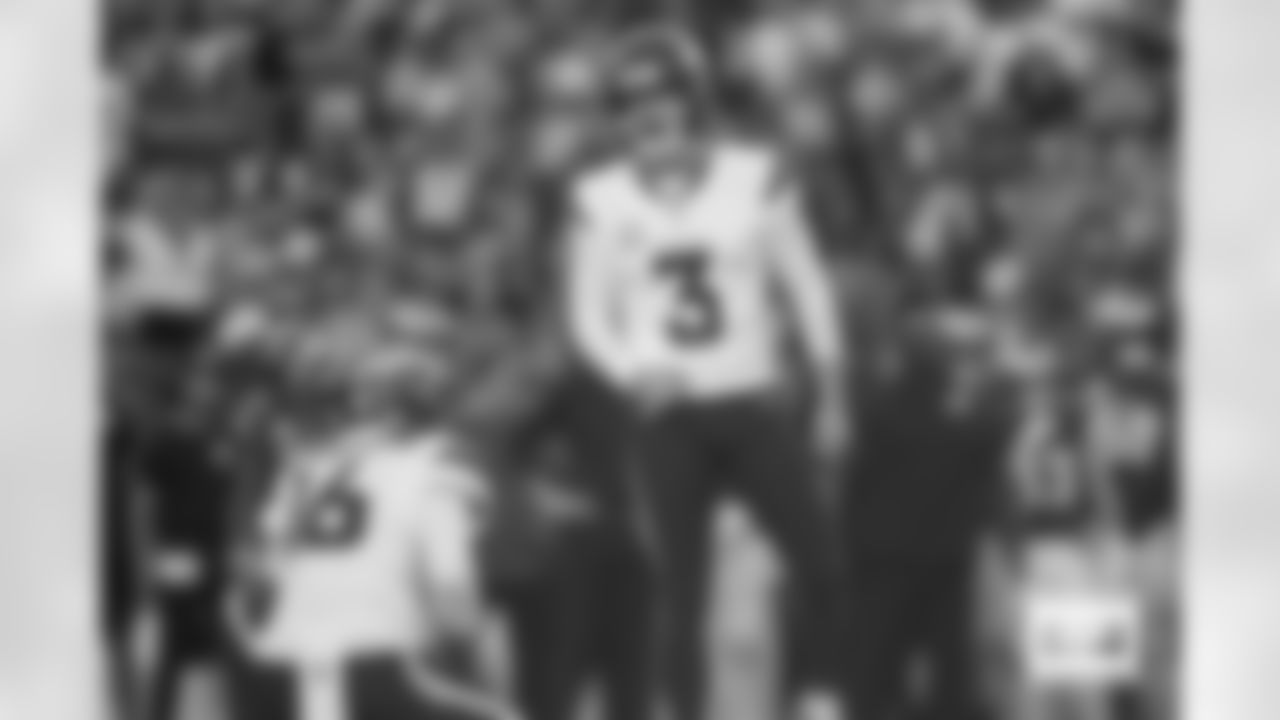 Denver Broncos placekicker Wil Lutz (3) reacts after a field goal during the Broncos' Week 5 game against the Philadelphia Eagles at Lincoln Financial Field in Philadelphia, Pennsylvania on October 5, 2025. Photo by Gabriel Christus / Denver Broncos