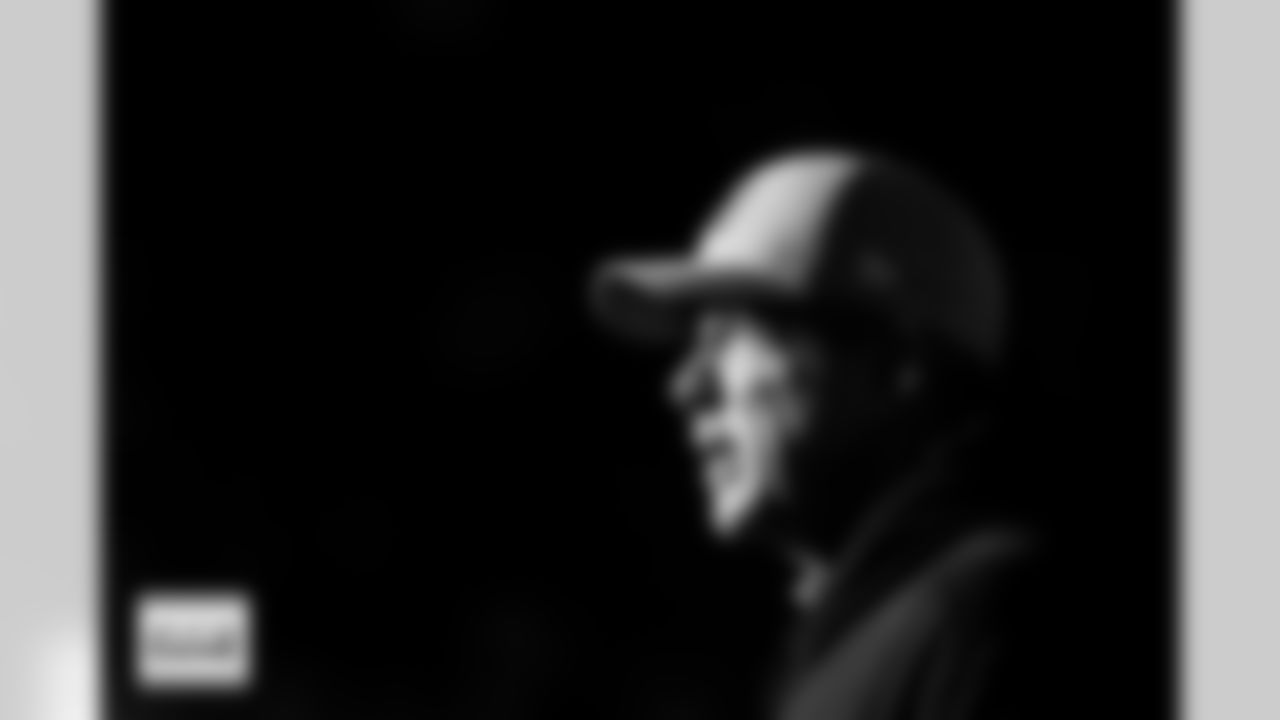 Denver Broncos head coach Sean Payton before the Broncos' Week 15 game against the Green Bay Packers at Empower Field at Mile High in Denver, Colorado on December 14, 2025. Photo by Ben Swanson / Denver Broncos