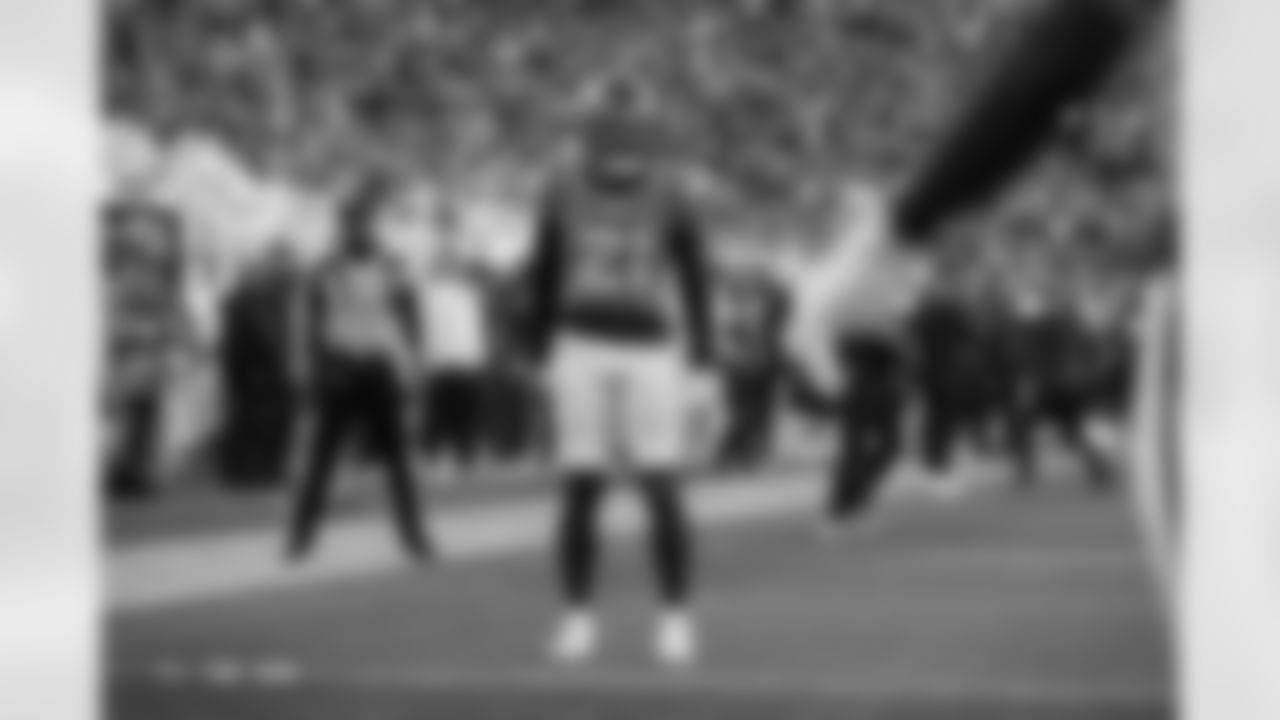 Riley Moss (21) during the Broncos' Week 15 game against the Green Bay Packers at Empower Field at Mile High in Denver, Colorado on December 14, 2025. Photo by ADAM BRATTEN / Denver Broncos