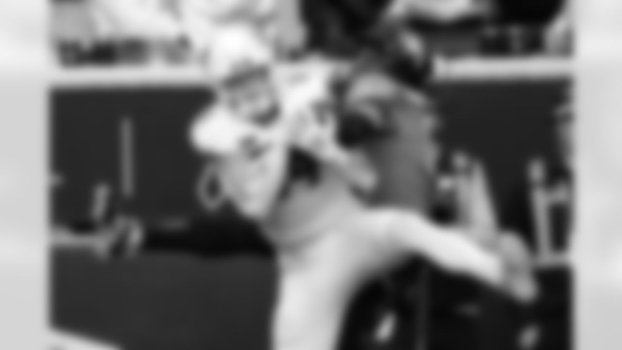 HC Sean Payton: "You can see the basketball skill set, that's easy, at a high level. Then you're looking at a small amount of playing time and yet enough to where you're watching them. I think the other thing that helped was watching him at the Big 12 Pro Day. There were just a few plays that you see movement skills and it's a lot to work with. If it turns out like the last one did, then we'd be really excited. … When you get a chance to see him play football, he goes through a season of putting pads on but his movement skills and his height, weight and his eye-hand coordination there's a lot of developmental upsides and we're excited about that."