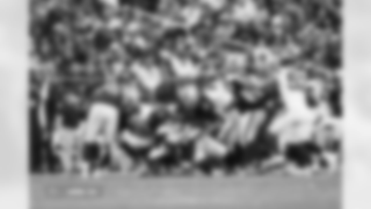 Malcolm Roach during the Broncos' Week 14 game against the Las Vegas Raiders at Allegiant Stadium in Las Vegas, Nevada on December 7, 2025. Photo by Gabriel Christus / Denver Broncos