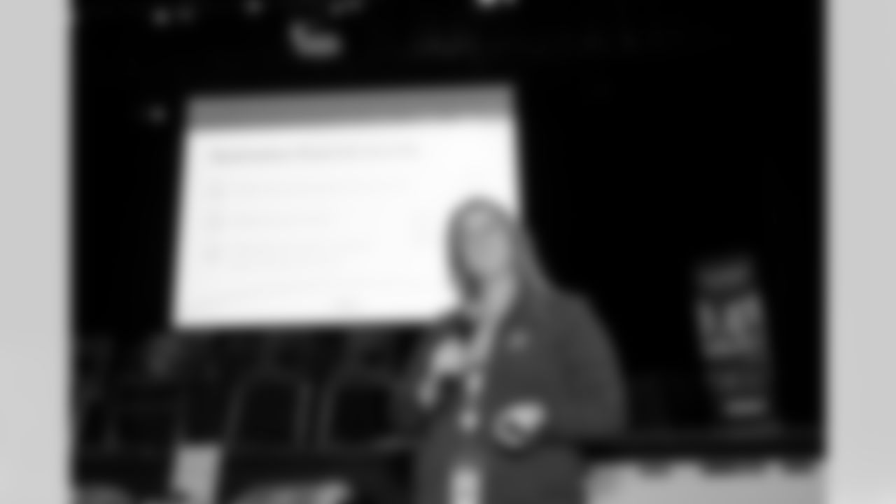 Denver Broncos alumni, cheer and players participated in ENT Adventures in Realiity on Tuesday, December 9, 2025 at Manual High School in Denver, Colorado.
Photo by Gabriel Christus / Denver Broncos