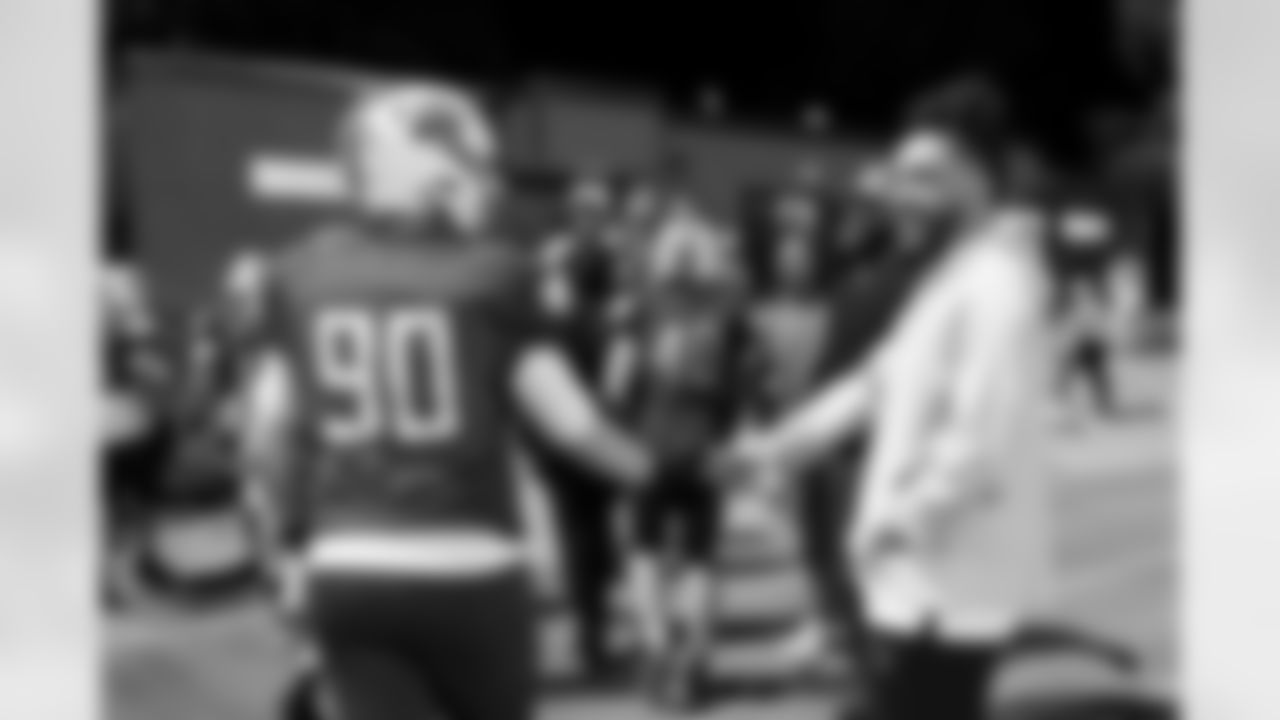 Talanoa Hufanga greets Cherry Creek High School players at halftime during a visit to watch Cherry Creek play Fountain Fort Carson on Friday, November 14, 2025 at Cherry Creek High School in Greenwood Village, Colorado.
Photo by Gabriel Christus / Denver Broncos