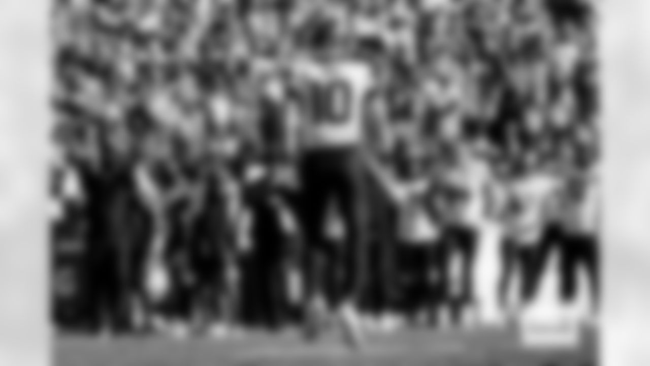 Denver Broncos quarterback Bo Nix (10) jumps as he celebrates after a successful two-point conversion during the Broncos' Week 5 game against the Philadelphia Eagles at Lincoln Financial Field in Philadelphia, Pennsylvania on October 5, 2025. Photo by Ben Swanson / Denver Broncos