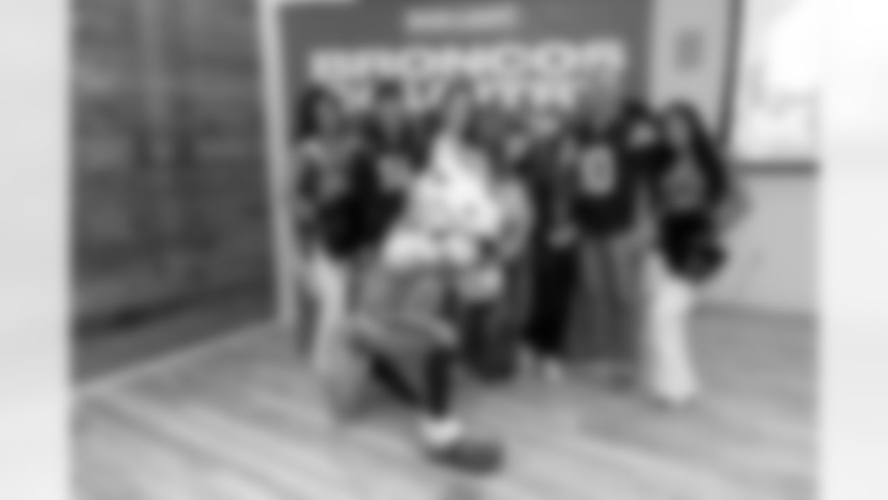 Miles the Mascot, DBC Sam and DBC Ariana during a visit with military families on Saturday, November 29, 2025 at USO Warrior and Family Center in Fort Belvoir, Virginia.
Photo by Gabriel Christus / Denver Broncos