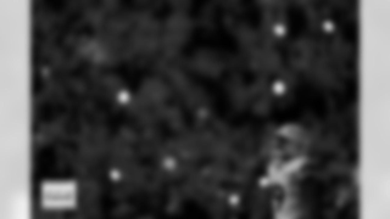 Denver Broncos wide receiver Marvin Mims Jr. (19) walks into position as the stadium lights turn red during the Broncos' Week 17 game against the Kansas City Chiefs at GEHA Field at Arrowhead Stadium in Kansas City, Missouri on December 25, 2025. Photo by Ben Swanson / Denver Broncos