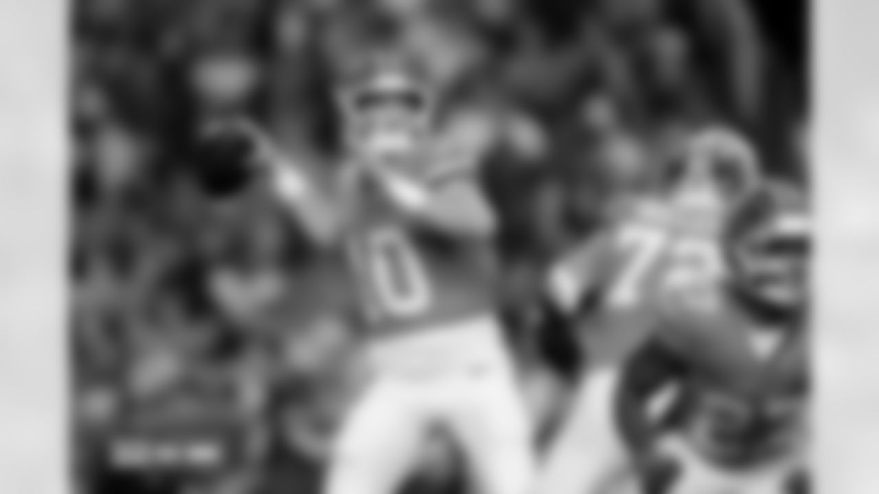 Bo Nix (10) during the Broncos' Week 10 game against the Las Vegas Raiders at Empower Field at Mile High in Denver, Colorado on November 6, 2025. Photo by Gabriel Christus / Denver Broncos