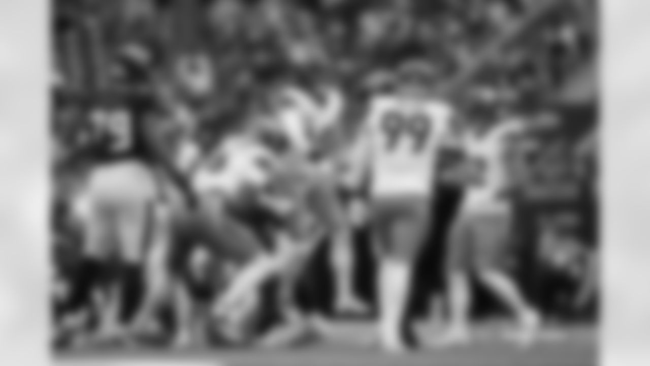 Alex Singleton (49) during the Broncos' Week 9 game against the Houston Texans at NRG Stadium in Houston, Texas on November 2, 2025. Photo by Gabriel Christus / Denver Broncos