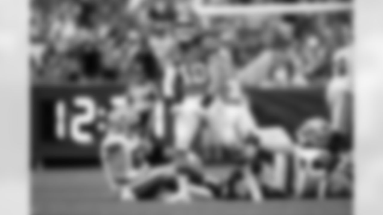 Denver Broncos linebacker Alex Singleton (49) reacts after a play during the Broncos' Week 8 game against the Dallas Cowboys at Empower Field at Mile High in Denver, Colorado on October 26, 2025. Photo by Ben Swanson / Denver Broncos