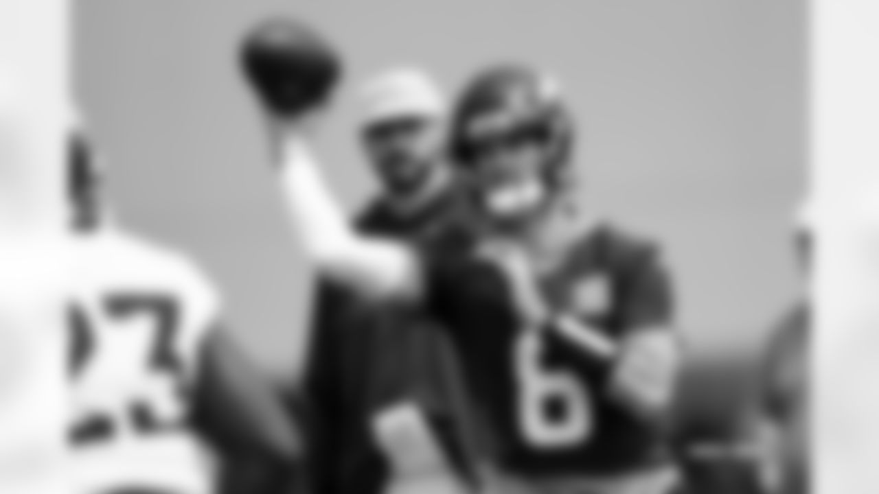 Jarrett Stidham during practice at Broncos Park Powered by CommonSpirit in Englewood, Colorado on September 5, 2024. Photo by Ben Swanson / Denver Broncos