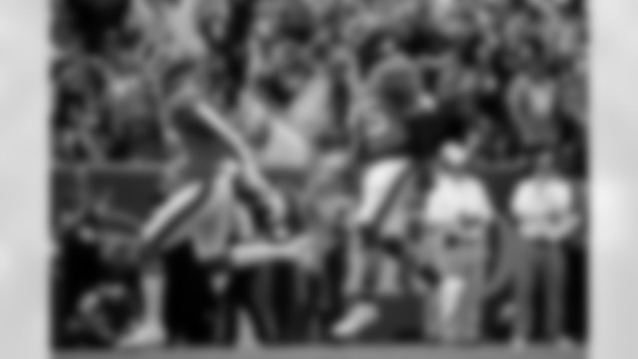 Denver Broncos linebacker Nik Bonitto (15) celebrates after a play during the Broncos' Week 8 game against the Dallas Cowboys at Empower Field at Mile High in Denver, Colorado on October 26, 2025. Photo by Ben Swanson / Denver Broncos