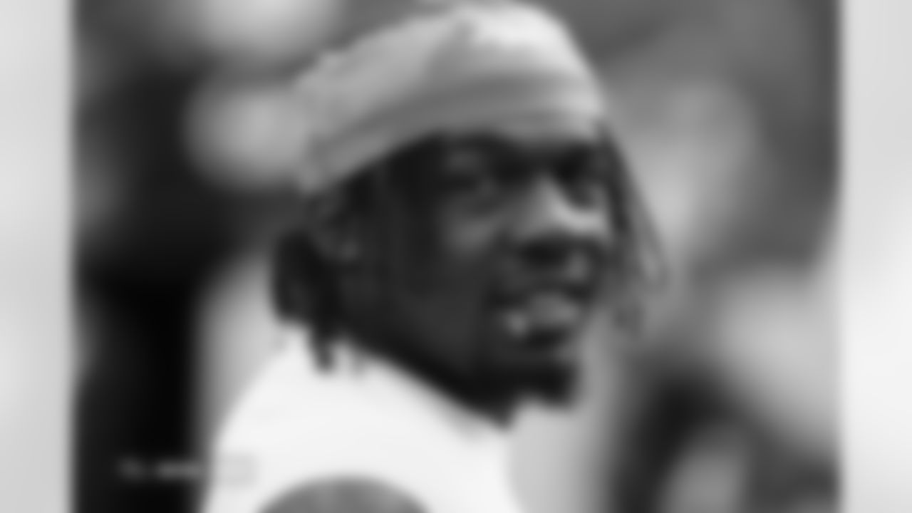 RJ Harvey before the Broncos' Week 7 game against the New York Giants at Empower Field at Mile High in Denver, Colorado on October 19, 2025. Photo by Gabriel Christus / Denver Broncos