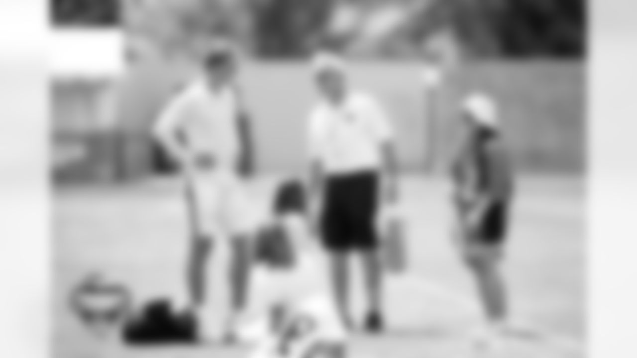 Bo Nix, Billy Van Heusen and family during a training camp practice at Broncos Park Powered by CommonSpirit on July 28, 2025 in Englewood, Colorado. Photo by Ben Swanson / Denver Broncos