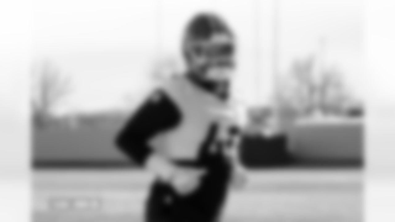 Justin Strnad during practice at Broncos Park Powered by CommonSpirit in Englewood, Colorado on January 2, 2026. Photo by Ben Swanson / Denver Broncos