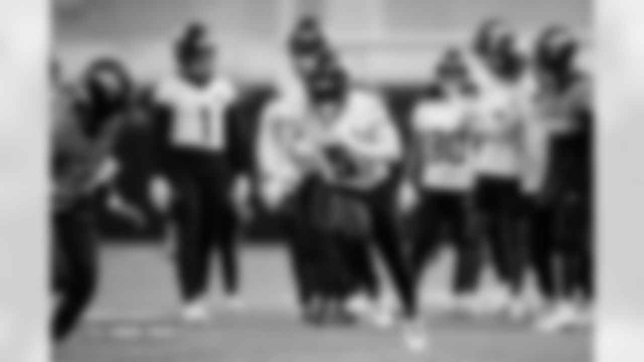 Trent Sherfield Sr. during practice at Broncos Park Powered by CommonSpirit in Englewood, Colorado on October 31, 2025. Photo by Ben Swanson / Denver Broncos