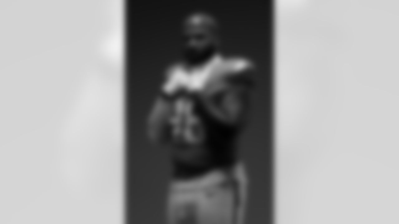 John Franklin-Myers poses for a portrait on June 9, 2025 in Englewood, Colorado. Photo by Ben Swanson / Denver Broncos