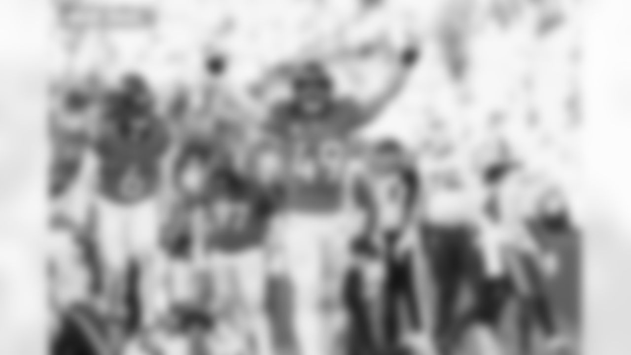 Alex Singleton (49) during the Broncos' Divisional Round playoff game against the Buffalo Bills at Empower Field at Mile High in Denver, Colorado on January 17, 2026. Photo by Gabriel Christus / Denver Broncos