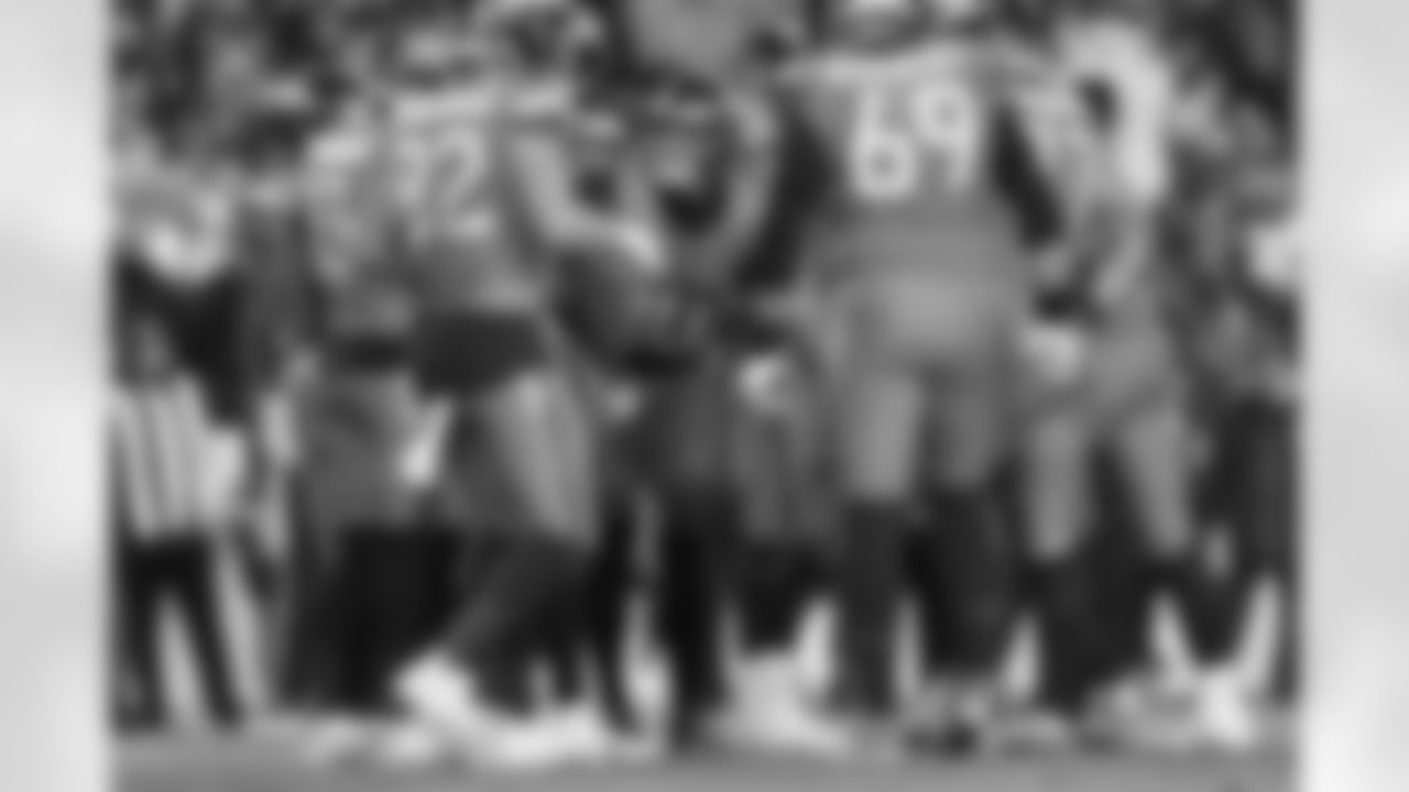 Bo Nix (10) during the Broncos' Week 13 game against the Washington Commanders at Northwest Stadium in Landover, Maryland on November 30, 2025. Photo by Ben Swanson / Denver Broncos